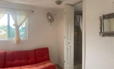 VENDO CASA AMUEBLADA Y EQUIPADA, JARDÍN, ALBERCA A UN COSTADO DEL FRACC. BURGOS