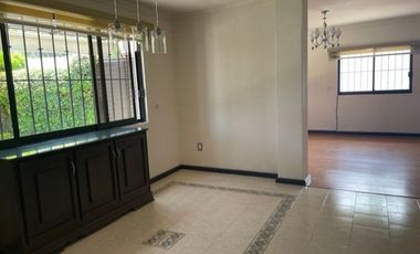 EN VENTA PROPIEDAD CON 2 CASAS, UN NIVEL EN CUERNAVACA, MORELOS.