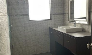 EN VENTA PROPIEDAD CON 2 CASAS, UN NIVEL EN CUERNAVACA, MORELOS.