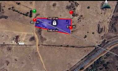 Venta de Finca 2 Casas 2 Cabañas Patzcuaro San Pedro CAMPESTRE con servicios