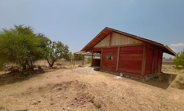 Venta de Finca 2 Casas 2 Cabañas Patzcuaro San Pedro CAMPESTRE con servicios