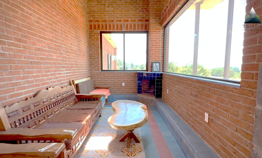 Venta de Finca 2 Casas 2 Cabañas Patzcuaro San Pedro CAMPESTRE con servicios