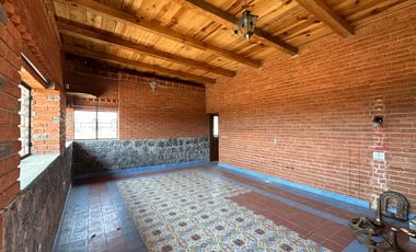 Venta de Finca 2 Casas 2 Cabañas Patzcuaro San Pedro CAMPESTRE con servicios