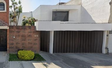 Venta Casa Calle de Bravo 105, Col. Valle del Campestre, Leon Guanajuato