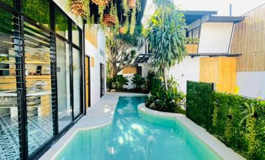 TROPICAL VILLAS - 9 ROOM COMPOUND IN ANGELES CITY NEAR CLARK (LEASE OR SALE)