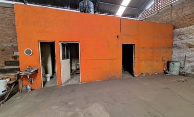 Bodega, local comercial en Madero Poniente, salida a Charo