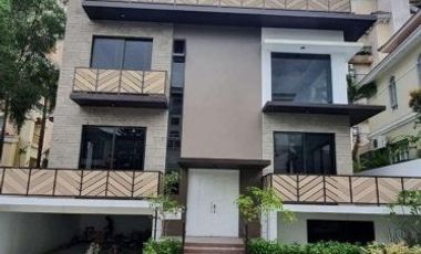 GOOD DEAL!!! BRAND NEW 3-STOREY MCKINLEY WEST HOUSE FOR SALE!!!