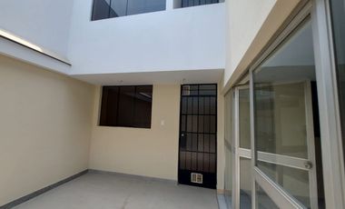 Se Alquila Amplio Departamento A Pasos De Av. Micaela - Plaza vea Pascana