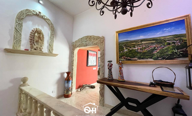 VENTA DE CASA AMUEBLADA EN FRACCIONAMIENTO EN SAN  MIGUEL DE ALLENDE