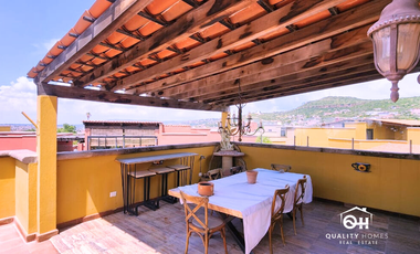 VENTA DE CASA AMUEBLADA EN FRACCIONAMIENTO EN SAN  MIGUEL DE ALLENDE