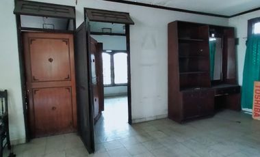 Rumah Hitung Tanah Luas 452 Caringin Cilandak Barat  dekat pondok indah