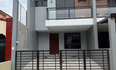Duplex Unit For Sale in Laspiñas