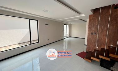 Hermosa casa VIP con área verde de venta, Sector cuatro esquinas de Ricaurte C1110