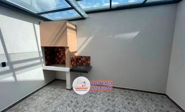 Hermosa casa VIP con área verde de venta, Sector cuatro esquinas de Ricaurte C1110