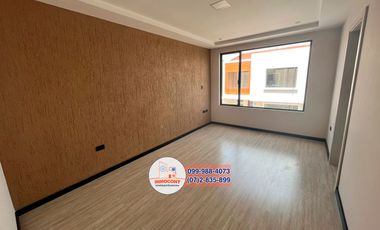 Hermosa casa VIP con área verde de venta, Sector cuatro esquinas de Ricaurte C1110