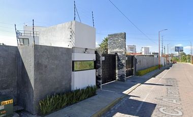 Oportunidad Residencia en Remate Bancario, Álvaro Obregón 2810, Santiago Momoxpan, Cholula, Puebla, México