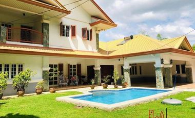 8 BEDROOM TWO STOREY SPACIOUS HOUSE AND LOT LOCATED IN ANGELES CITY NEAR CLARK FREEPORT ZONE