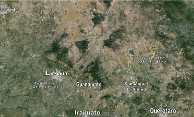 SE VENDE TERRENO CON CONSTRUCCION