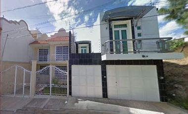 ML98227 Casa con inmejorable ubicacion en Uruapan