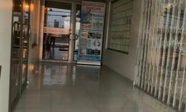 rento local comercial en avenida Rio Lelia