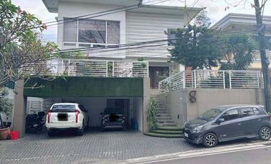 Six Bedroom House and Lot For Sale in White Plains at Quezon City