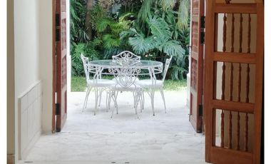 LINDA CASA PARA FAMILIA GRANDE MÚLTIPLES AMBIENTES EN EL CORAZÓN DE SAN ISIDRO