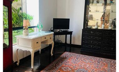 LINDA CASA PARA FAMILIA GRANDE MÚLTIPLES AMBIENTES EN EL CORAZÓN DE SAN ISIDRO