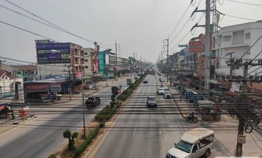 Land For Sale 8 Rai, Purple Area On Setthakit 1 Rd, Phutthasakorn
