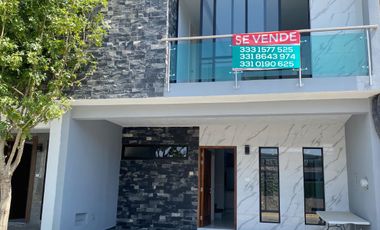 Residencia Nueva en coto en Boreales Residencial, Real de Valdepeñas