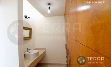 RENTA CASA Amplia 🏡 en la Cantera Residencial Celaya Gto. Villa Marino Fraccionamiento con Alberca 🏊 Gym Área de Juegos Infantiles 👦 👧🏼
