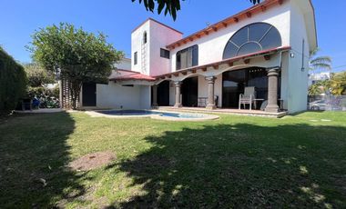 CASA EN VENTA EN FRACCIONAMIENTO LOMAS DE COCOYOC MORELOS