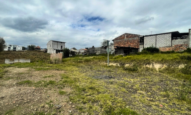 EN VENTA TERRENO CON 625m2 UBICADO EN CHILCAPAMBA