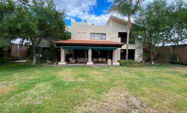 Casa en venta en Aguascalientes, Fracc. Santa Paulina (Zona Norte)