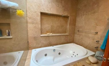 Casa en venta en Aguascalientes, Fracc. Santa Paulina (Zona Norte)