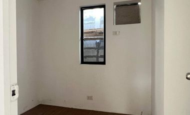 Townhouse corner For Sale in Biñan Laguna