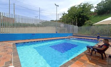 ARRENDAMOS APARTAMENTO EN BOSQUES DE SAN SEBASTIAN PISO 4