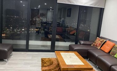 Bonito departamento amueblado de tres recámaras frente al ITESO