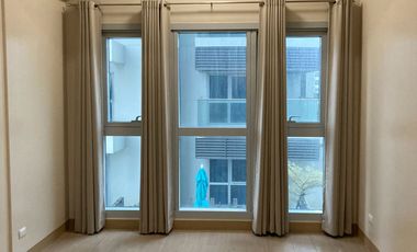 1BEDROOM UNIT FOR SALE AT BAYSHORE RESIDENTIAL RESORT 1,TAMBO, PARAÑAQUE