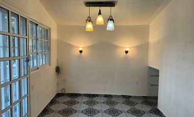 Se Renta Casa en Calzada La Viga , Alcaldía Iztacalco