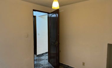 Se Renta Casa en Calzada La Viga , Alcaldía Iztacalco
