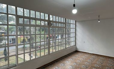 Se Renta Casa en Calzada La Viga , Alcaldía Iztacalco