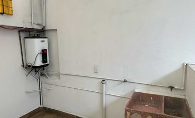 Se Renta Casa en Calzada La Viga , Alcaldía Iztacalco