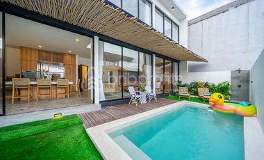 Brand New Modern Villa Design With 3 Bedrooms in Umalas