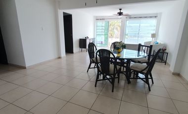 Departamento amueblado en planta baja en Col. Lomas del Mar de 2 recámaras. Incluye agua