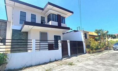 4 bedrooms House and lot for sale in Bacolod City only 550k for move-in
