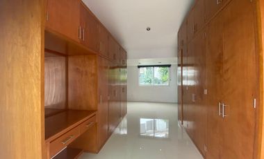 CASA EN RENTA EN FRACCIONAMIENTO LOMAS DE COCOYOC MORELOS