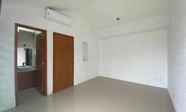 CASA EN RENTA EN FRACCIONAMIENTO LOMAS DE COCOYOC MORELOS