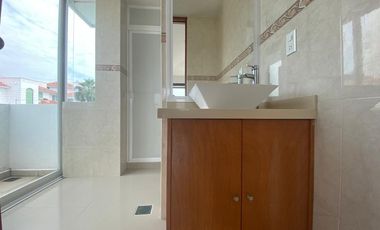 CASA EN RENTA EN FRACCIONAMIENTO LOMAS DE COCOYOC MORELOS