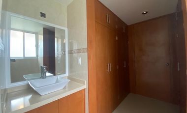 CASA EN RENTA EN FRACCIONAMIENTO LOMAS DE COCOYOC MORELOS