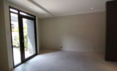 G. Araneta Ave Townhomes, Santol QC, 130 sqm FA, 3 bedroom, Bare, 1 parking for rent